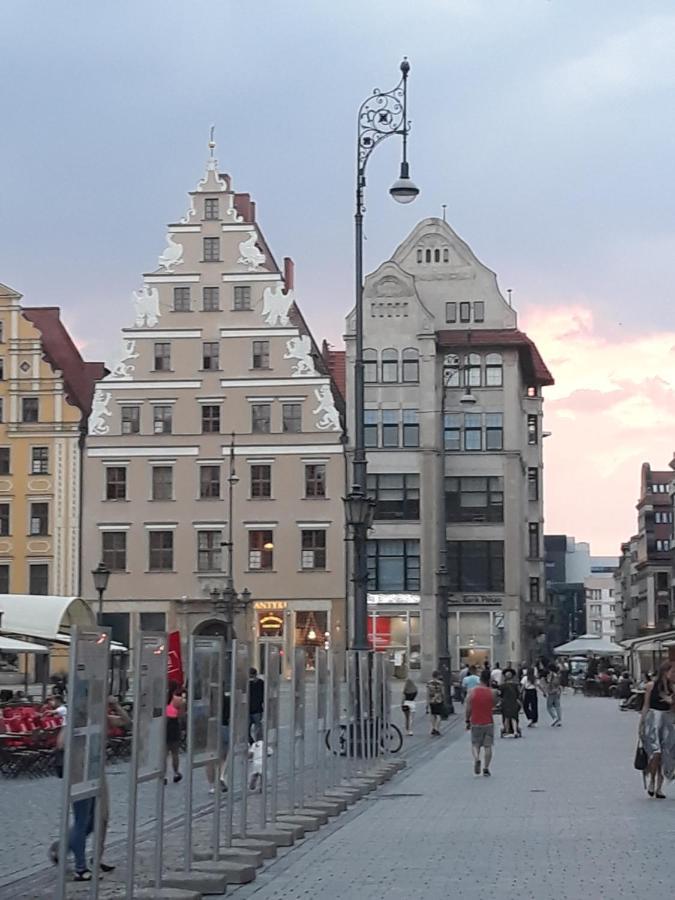 Neoapartments - Rynek Pod Gryfami Вроцлав Экстерьер фото